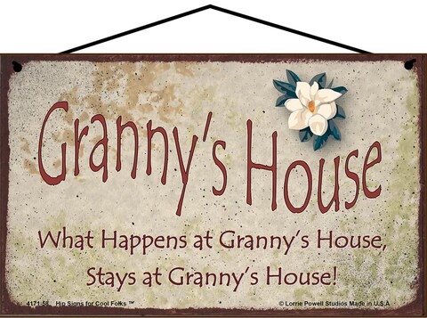 5x8 Granny&#39;s House Sign with Magnolia Flower What Happens at Granny&#39;s House Stays, Vintage Style Decorative Household Family Hanging Home D&eacute;cor, Grandma Nickname, Mother&#39;s Day Gift for Grandmothers
