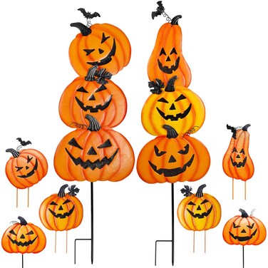 Juegoal 2 Pack Thanksgiving Garden Stakes, Stacked Metal Pumpkins Fall Decor, Autumn Harvest Yard Signs Stake Outdoor Decorative Pumpkin Home Lawn Pathway Driveway Decorations