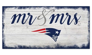 NFL New England Patriots Unisex New England Patriots Script Mr &amp; Mrs Sign, Team Color, 6 x 12