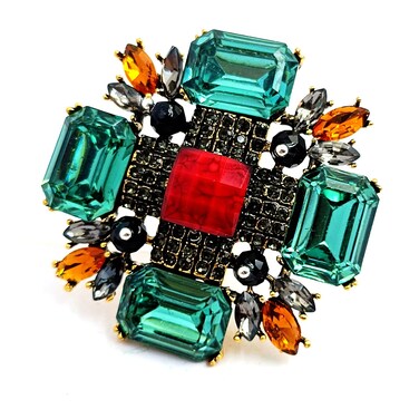 CYPINA Antique Orange Round Stone Domed Green Maltese Cross Brooches Burst Star Pins for Women Fashion