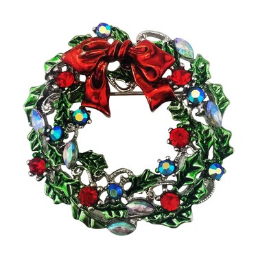 XGALBLA Red Green Enamel Crystal Rhinestone Wreath Christmas Brooch Pin Silver Tone