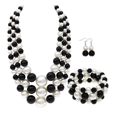 We Imitation Pearl Necklace for Women Large Chunky Pearl Necklaces Multilayer Pearl Necklace and Earring 1920s Costume Jewelry set (Black white pearl necklace set)
