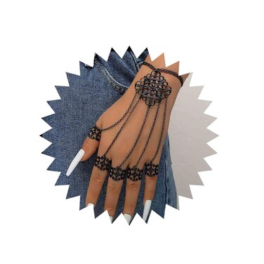 Sttiafay Gothic Finger Ring Bracelet Layered Tassel Chain Bracelet Black Ring Bracelet Hand Chain Slave Hand Harness Bracelet Punk with Finger Rings Bracelet Costume Jewelry for Women