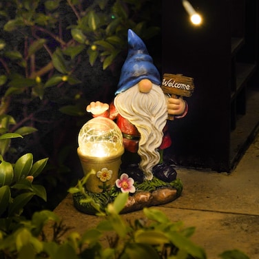 DiliComing Garden Gnomes Outdoor Statues - Gnome Decorations for Home, Christmas Resin Gnome Figurine with Solar Light, Yard Gnome Ornament, for Thanksgiving and Christmas
