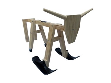 Generic Sliding Wooden Steer Calf Roping Dummy Head Cattle Wood Frame for Junior Roper Practice