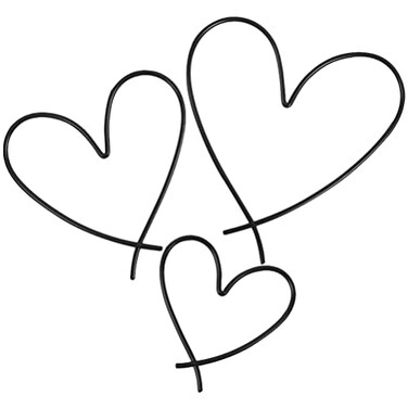 LUOZZY 3Pcs Metal Heart Wall Hanging Ornaments Black Heart Wall Art Decor Love Heart Wall Decoration for Bedroom Living Room Valentine's Day Decoration