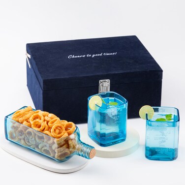 Habitage Upcycled Bombay Sapphire Gin Glasses and Platter Set of 3 with Premium Gift Box   Eco-friendly Glassware made from Gin bottles   Ideal for Gin, Whiskey, Cocktail Nibbles and Finger Food