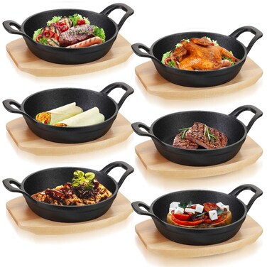 Nuogo 6 Sets Mini Cast Iron Skillet Mini Cast Iron Plates Skillet with Wooden Base Small Round Cast Iron Pan Fajita Cast Iron Plate Cast Iron Pot for Cooking Christmas Party(4.9 Inches)