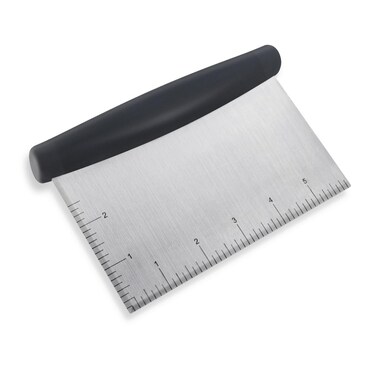 Plastic Bread Scraper Dough Cutter with Measuring Scale Multipurpose Bench Scraper Kitchen Tool Pastry Scraper for Cake Baking Food Pizza Stainless Steel Dough Scraper and Chopper Bench Knife&iuml;&frac14;&circ;Black)