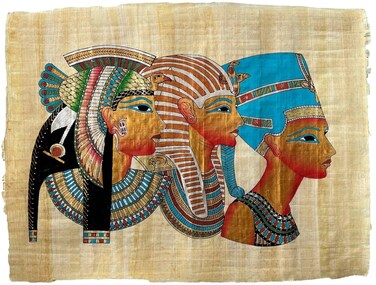 Cleopatra in Royal Vulture Crown &acirc;&euro;&ldquo; Nefertiti in Modius Papyrus &acirc;&euro;&ldquo; Egyptian Papyrus Painting &acirc;&euro;&ldquo; Tutankhamen in Nemes Papyrus &acirc;&euro;&ldquo; Unframed &acirc;&euro;&ldquo; Frameable - 17x13 inches