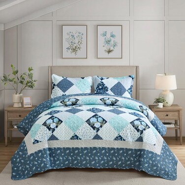 CHIXIN Oversized Bedspread King Size - Floral Pattern Quilt Set - Patchwork &amp; Country Style Bedding Coverlets, Reversible, Lightweight, 3 Piece, Dark Blue/White/Light Blue