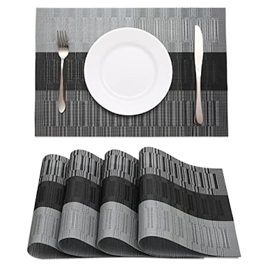 HeloHo Black Placemats Set of 4 Heat-Resistant Washable Place Mats Non-Slip Vinyl Woven Table Mats Wipeable Placemat for Kitchen Dining Table Decoration Indoor Outdoor