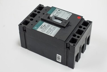 GENERAL ELECTRIC THED124020WL Circuit Breaker,20A,2P,480VAC,THED