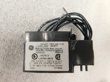 General Electric GESAST1 GE SAST1 120VAC SHUNT Trip, Black