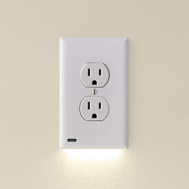 SnapPower Single GuideLight 2 [for Duplex Outlets] - Replaces Plug-in Night Light - Electrical Receptacle Wall Plate with LED Night Lights - Auto On/Off Sensor - (Duplex, White)