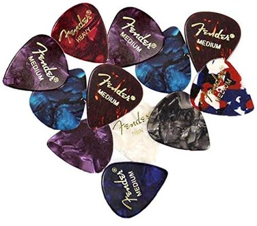 Fender Premium Picks Sampler - 12 Pack Includes Thin, Medium &amp; Heavy Gauges (Austin Bazaar Exclusive)