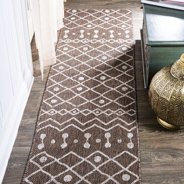 JONATHAN Y SMB131B-28 Nokat Tribal Bohemian Indoor Outdoor Area Rug, Scandinavian, Minimalistic, Transitional Easy Cleaning,Bedroom,Kitchen,Backyard,Patio,Non Shedding, Brown/Beige, 2 X 8