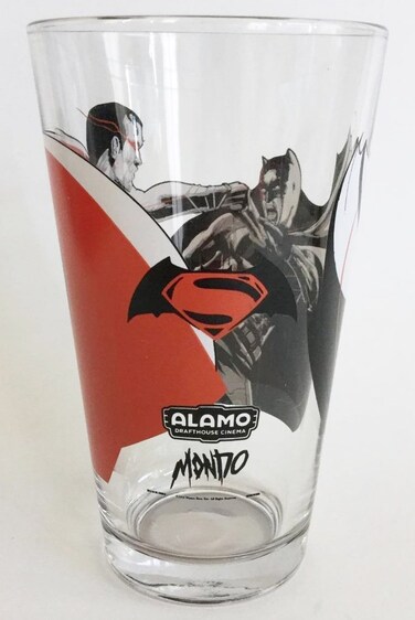Batman V Superman "Dawn of Justice" Pint Glass Tumbler - Officially Licensed (5-3/4" Tall)