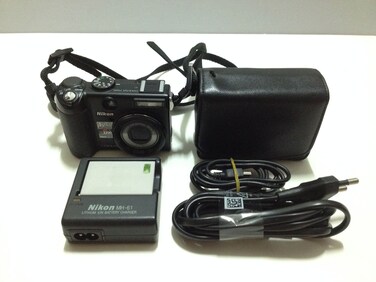 Nikon Coolpix P5100 12.1MP Digital Camera with 3.5x Optical Vibration Reduction Zoom
