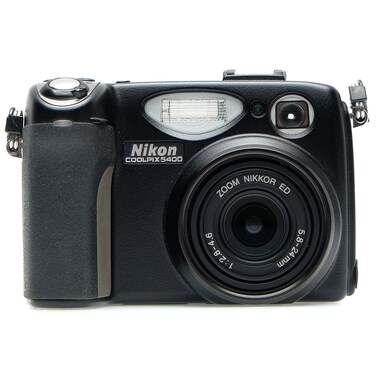 Nikon Coolpix 5400 5.1 MP Digital Camera w/ 4x Optical Zoom