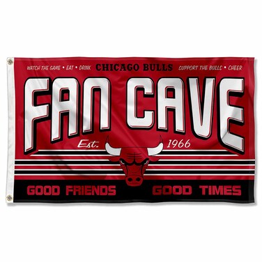 WinCraft Chicago Bulls Fan Man Cave Banner Flag