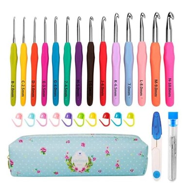 Yarniss 14 Size Crochet Hooks Set,2mm(B)-10mm(N) Ergonomic Crochet Hooks with Case for Arthritic Hands,Long Crochet Needles