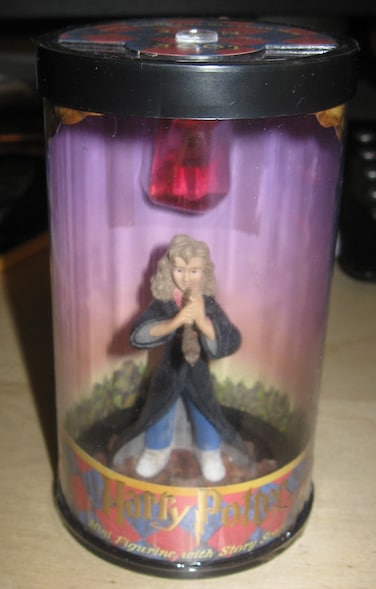 Harry Potter "Hero Series" Hermione Granger Figurine with Scope