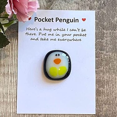 Qitiieli A Little Pocket Penguin Hug, Mini Cute Animal Decoration Pocket Hug Penguin Stress Relief Toy Kids Gifts, Special Encourage Birthday Party 2024 Christmas Penguin Decor, for Teen Childrens
