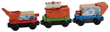 Thomas &amp; Friends Wooden Railway, Pirate Ship Delivery