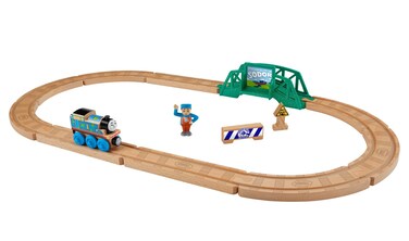 Thomas &amp; Friends Wood, 5-in-1 Builder Set