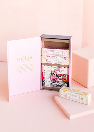 LOLLIA Petite Treat Handcreme Gift Set &ndash; Always in Rose, Breathe, Dream, Relax, This Moment &amp; Wish &ndash; Scented Hand Cream for Women, Moisturizing Hand Lotion for Dry Hands, Quick Absorbing Lotion
