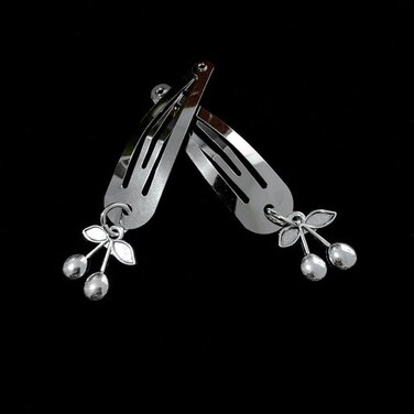 2 Pcs Cherry Metal Snap Hair Clips Silver Color Cross Heart Hair Barrettes Clips with Pendant Girls Hair Accessories