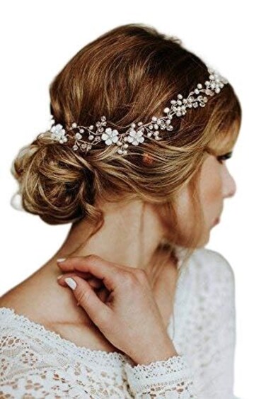 Kercisbeauty Handmade Boho Bridal Bridesmaids Flower Girls White Flower and Pearl Headband Vine Spring Headpiece Hair Vine Bridal Accessories Vintage Rustic Wedding (Gold)