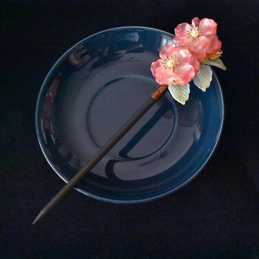 plum blossom with leaves resin hanfu hairpin Chinese ancient hairpin headwear classical hair pin Han element (Plum Blossom)