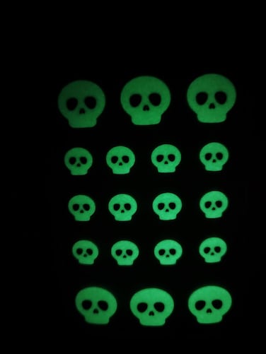 cute skull shape HYDROCOLLOID ACNE PATCHES, GLOW IN THE DARK HALLOWEE Pimple patches, for Face, Blemishes, Zits Absorbing Patch, Breakouts Spot Treatment for Skin Care, Facial Sticker, 2 Sizes