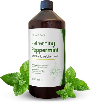 Luxury Foaming Bath - Natural Scented Bubble Bath - with Essential Oils and Epsom Salt - Refreshing Peppermint Scent, 33.8 fl oz / 1L