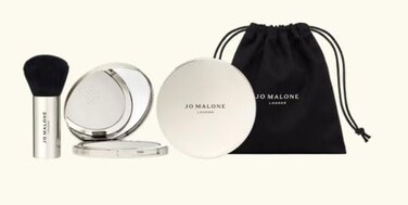 Jo Malone London English Pear &amp; Freesia Scented Body Powder.