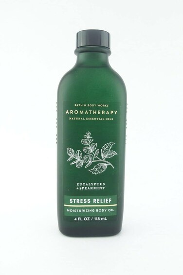 Bath &amp; Body Works Aromatherapy Moisturizing Body Oil 4 fl oz (Eucalyptus Spearmint)