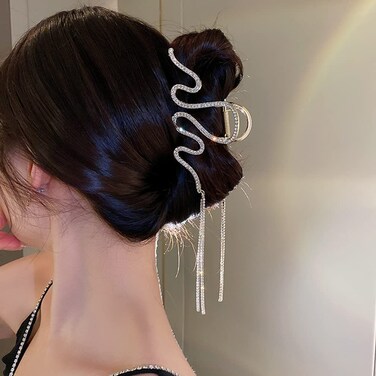 Jumwrit Large Rhinestone Hair Claw Clip with Big Wave, Long Tassel Chain, Strong Metal Hold for Thick Hair (Gold)