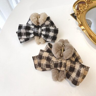 Cute Furry Claw Clips for Curly Hair Elegant Fluffy Plush Faux Fur Large Hair Clip For Thin Long Hair Non-Slip for Women and Girls