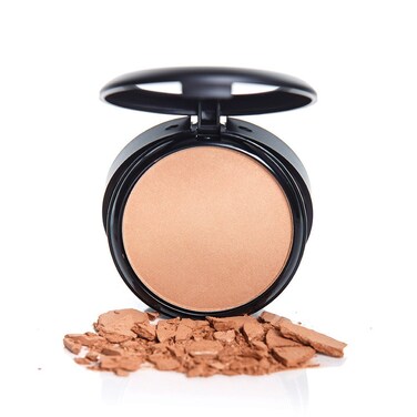 Americano Bronzer - Shimmer Bronzer Powder - Warm Bronzing Powder - Add Warmth to Your Face or Contour Your Features - Refillable Pan - 7g