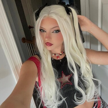 Kalisa Platinum Blonde Wavy Wig for Women Long Body Wavy 60# Platinum White Lace Front Wig Synthetic Platinum Glueless Wig Heat Resistance Fiber Daily Wear Costume Wigs