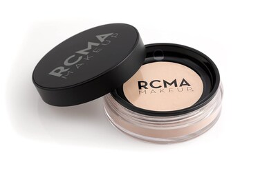 RCMA Makeup Premiere Loose Powder   Setting Face Powder   Talc Free   Vegan   Flawless Finish   Professional Makeup   Blurring Smoothing Effect  Topaz