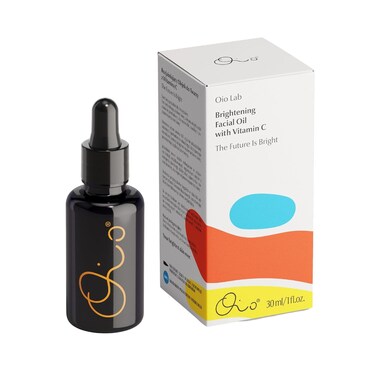 OIO The Future Is Bright Facial Oil with Vitamin C &ndash; Hydrating Face Oil with 15% Vitamin C, Organic Cold-Pressed Oils, Milk Thistle, Rosehip &amp; Cranberry Seed Oils Fragrance-Free, 30ml