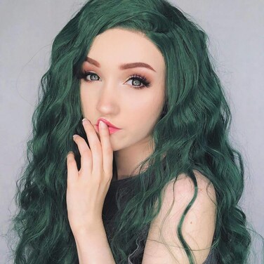 WeiSha Dark Green Wig For Women Long Wavy Synthetic Lace Front Wig Beach Wave With Natural Hairline Side Parting 13x4 Frontal Lace Wig Heat Friendly Fiber Viridian Green Wig 150% Density (24 Inches)