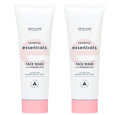 Oriflame Sweden ESSENTIALS Fairness Essentials Face Wash with Vitamins E &amp; B3 (Cleanse , Protect , Refresh) 125 ml (set of 2)