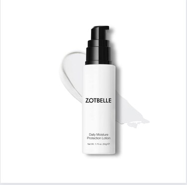 DAILY MOISTURE PROTECTION LOTION A Lightweight, Invigorating Moisturizer That Provides Antioxidant Protection. It Plumps and Adds Elasticity to Smooth and Minimizes Fine Lines.