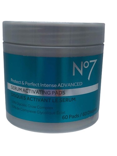 Boots No7 Protect &amp; Perfect Intense ADVANCED Serum Activating Pads, 1 unit- 60 pads