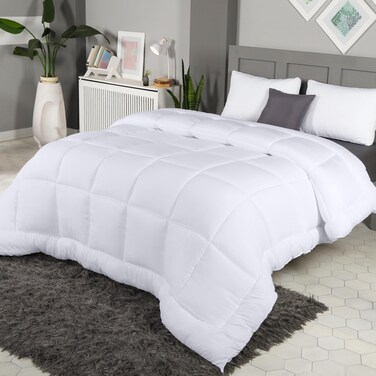 Utopia Bedding All Season Down Alternative Quilted King Comforter, Duvet Insert with Corner Tabs, Machine Washable, Bed Comforter (White)
