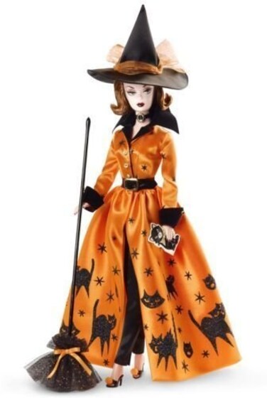Barbie Doll Fan Club Exclusive Halloween Haunt Gold Label